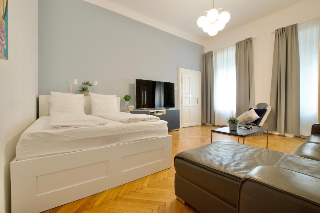 Standard Apartment By Hi5 - St. King Street 16. ブダペスト エクステリア 写真