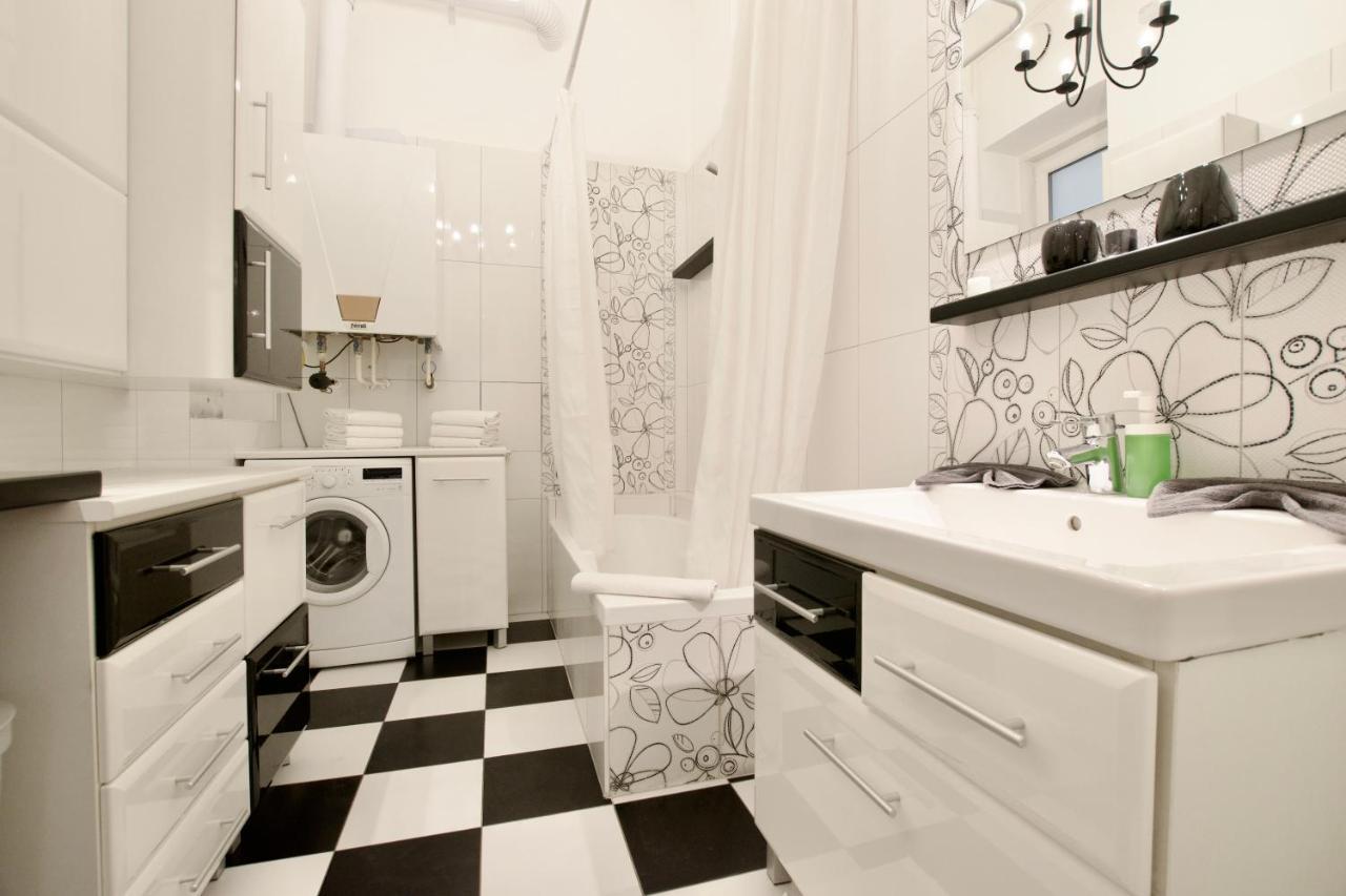 Standard Apartment By Hi5 - St. King Street 16. ブダペスト エクステリア 写真