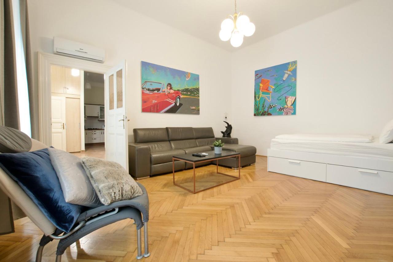 Standard Apartment By Hi5 - St. King Street 16. ブダペスト エクステリア 写真